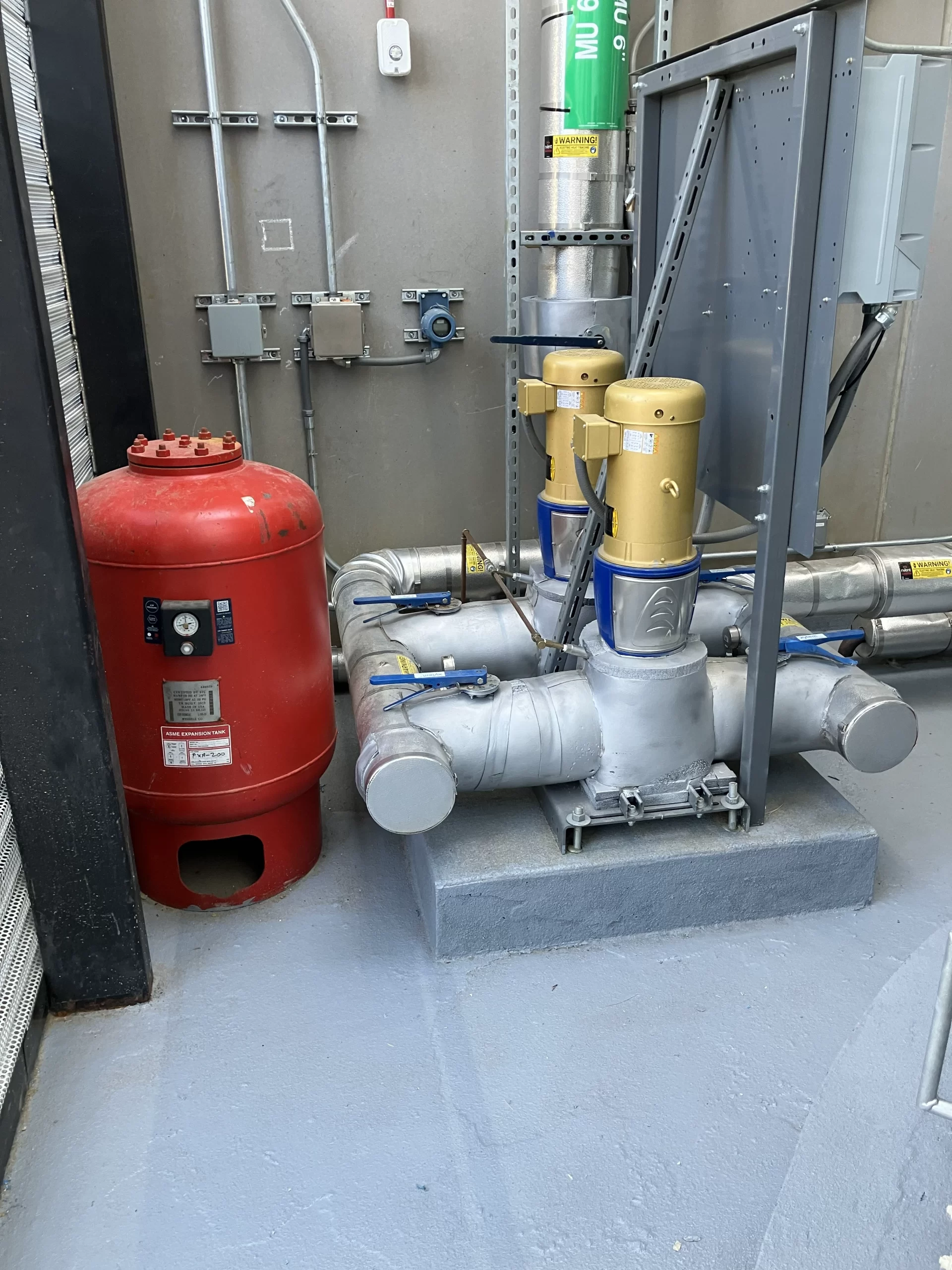 DFW ECUP rainwater tank—angled view